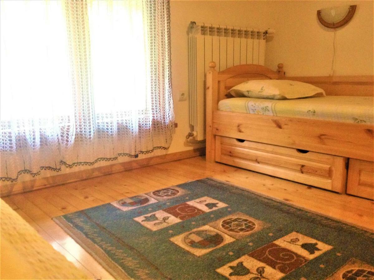 "Tipografov" Guest House Weliko Tarnowo Exterior foto